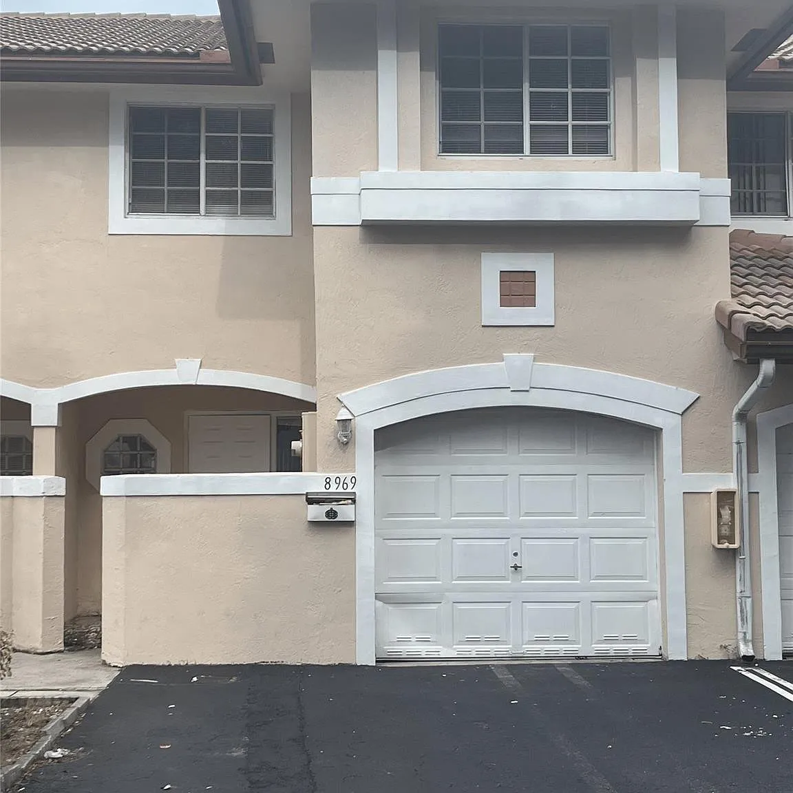 3 bed, 2.5 bath, 1473 sqft, $2,700 — Photo 1