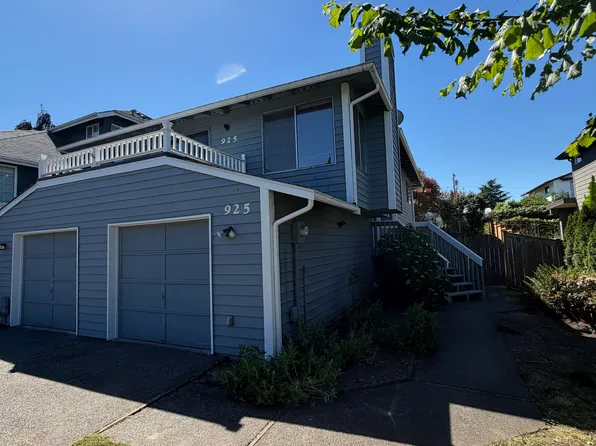 925 N 33rd St, Renton, WA 98056