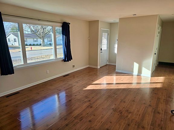 3rd image of 5299 S Harlan Dr