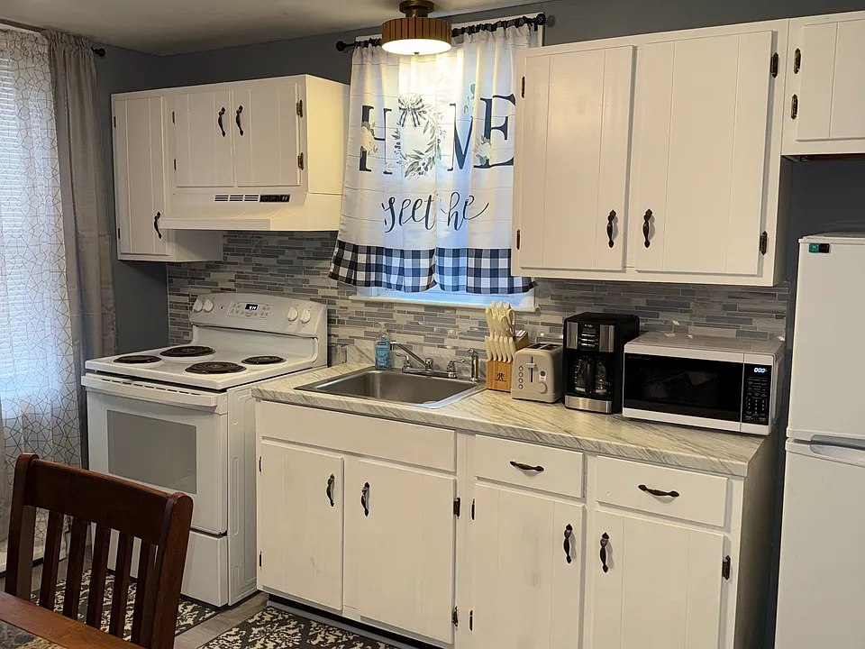 27 Grant St #4