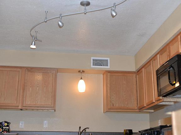 4th image of 316 General Stilwell St NE