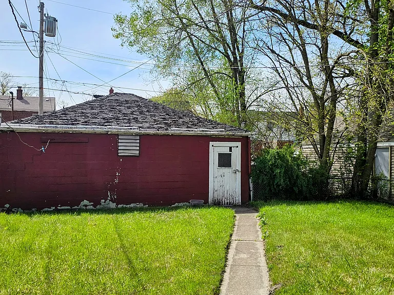 3744 Fillmore St — Photo 11