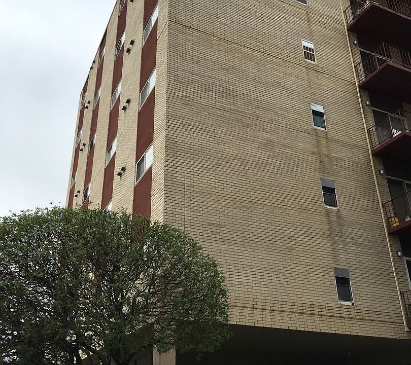 1st image of 1037 Des Plaines Ave APT 405