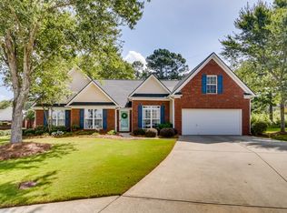 3718 Creeks End Ct, Loganville, GA 30052
