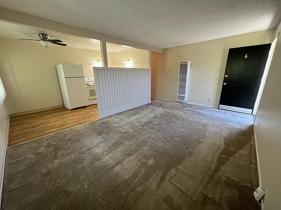 3rd image of 1119 Roewill Dr APT 6