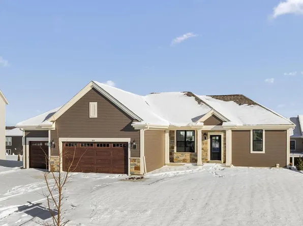 674 Mary WAY, Slinger, WI 53086