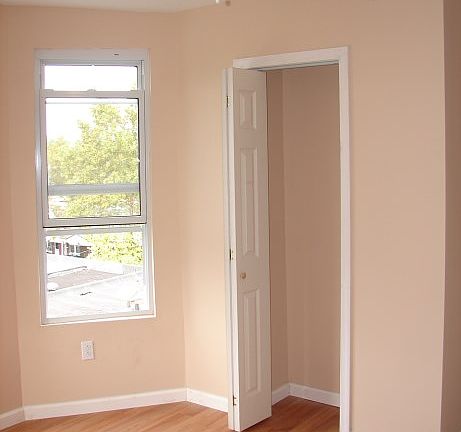 3rd image of 5200 N 11th St APT 17
