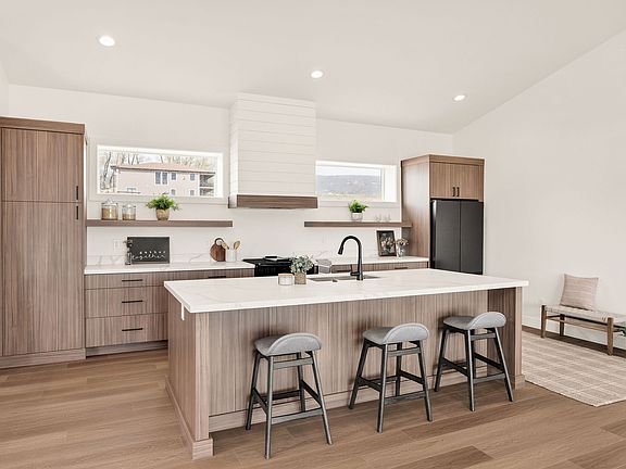 3rd image of 2826 S Country Club Dr #19