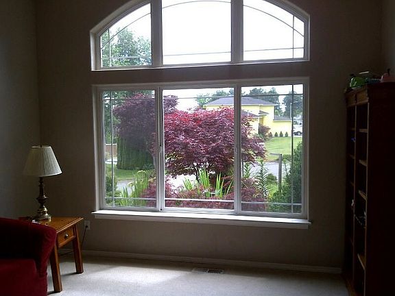 2nd image of 2208 122nd Dr SE