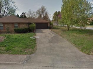 1611 E Briarcliff St, Fayetteville, AR 72703