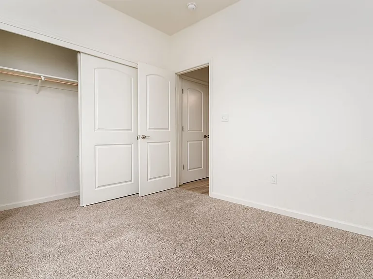 3224 Dorset St — Photo 11