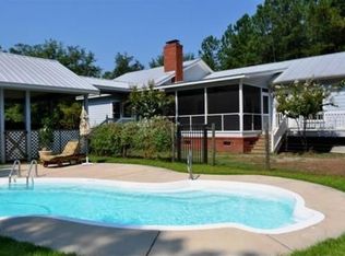 173 Stanley Ave, Walterboro, SC 29488