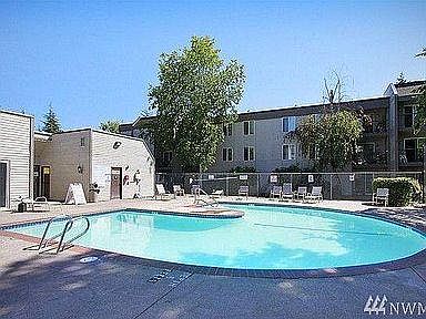 2nd image of 14645 NE 34th St APT C-10