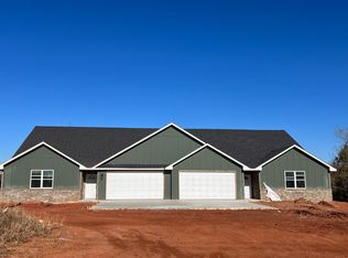 158 NE 25th St, Blanchard, OK 73010