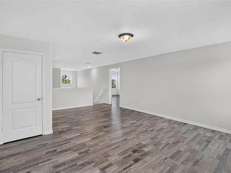 1115 Wynnmere Walk Ave — Photo 49