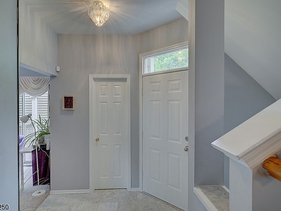 2nd image of 162 Clarken Dr #162