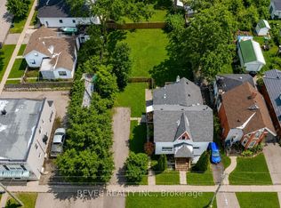 44 Parkside Dr, Barrie, ON L4N1W9