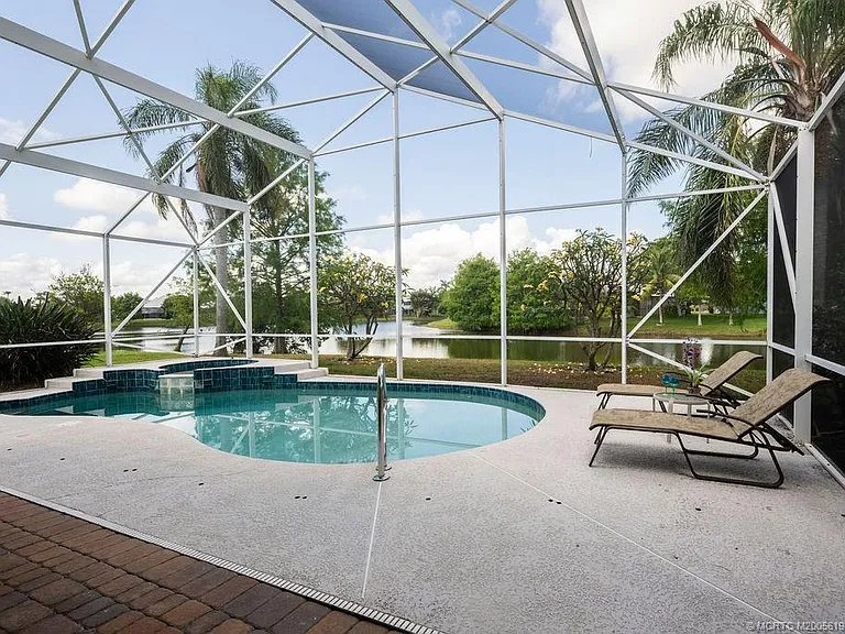 2096 NW Marsh Rabbit Ln — Photo 29