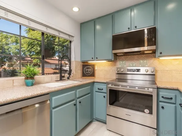 7620 Palmilla Dr Unit 68, San Diego, CA 92122