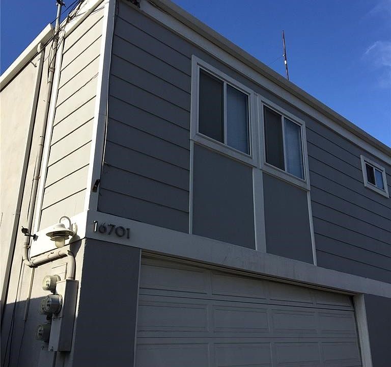 2nd image of 16701 Bayview Dr #1