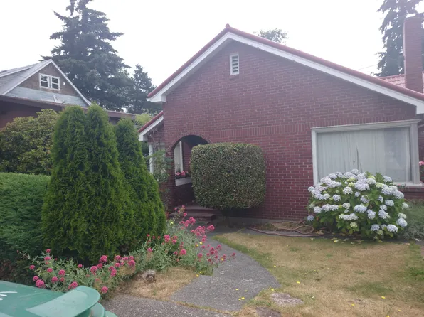 3222 25th Ave W, Seattle, WA 98199