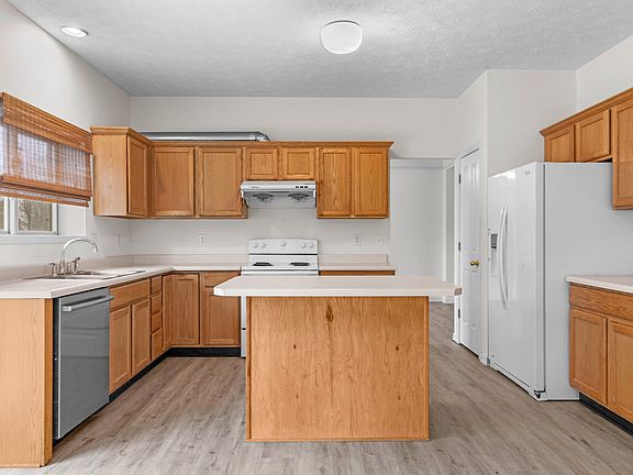 5th image of 13501 Dunes Dr