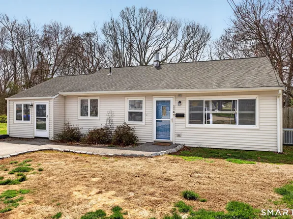 11 Carol Court, Groton, CT 06340