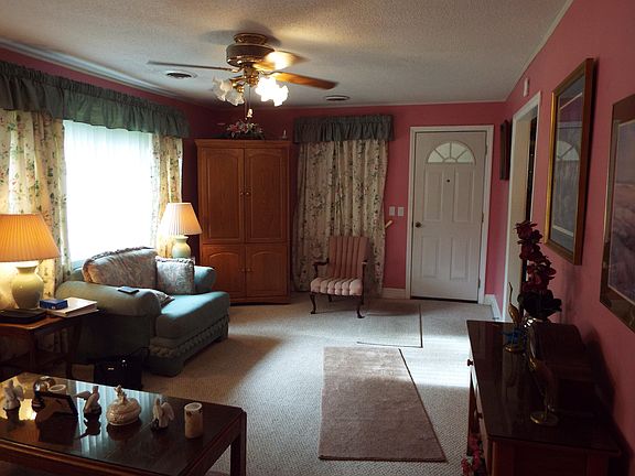 3rd image of 340 Cabell St