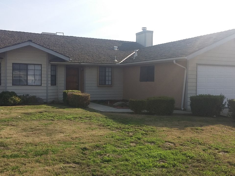 1st image of 1045 Oakdale Ln