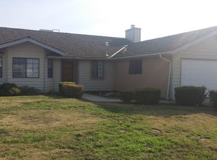 1045 Oakdale Ln, Lemoore, CA 93245