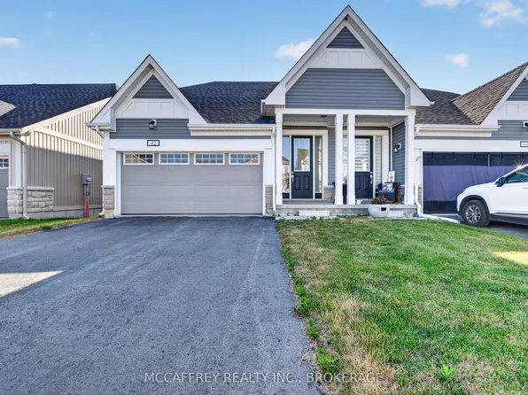 42 Golf Links Dr, Loyalist, ON K0H 1G0