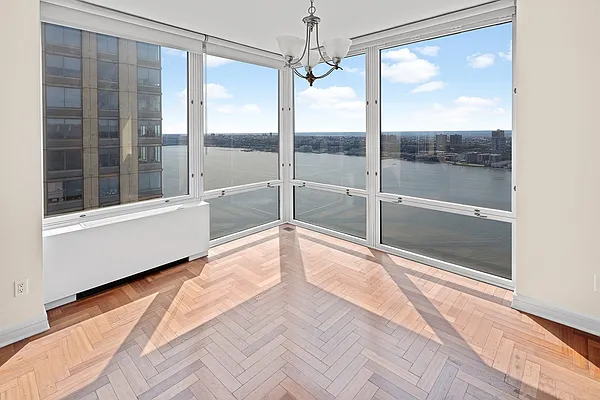 Sold by Keller Williams NYC | media 5