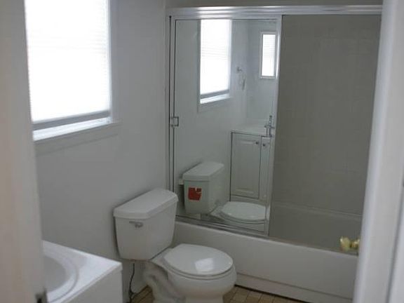 2nd image of 43 Avenue B