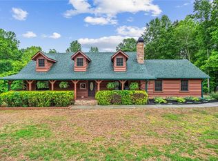 203 River Ridge Dr, Pendergrass, GA 30567