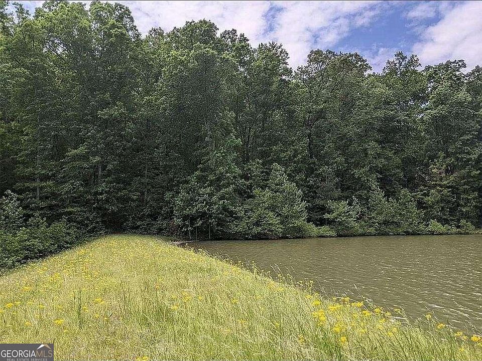 1st image of 365 Glen Lake Dr