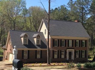 2421 Heartley Dr, Raleigh, NC 27615