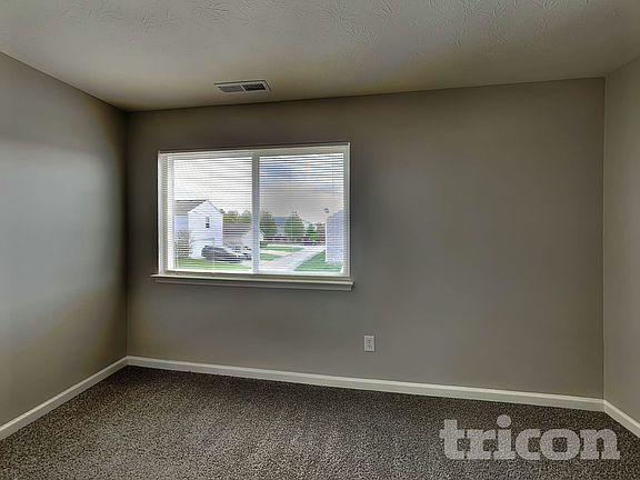5th image of 2391 Bristol Dr
