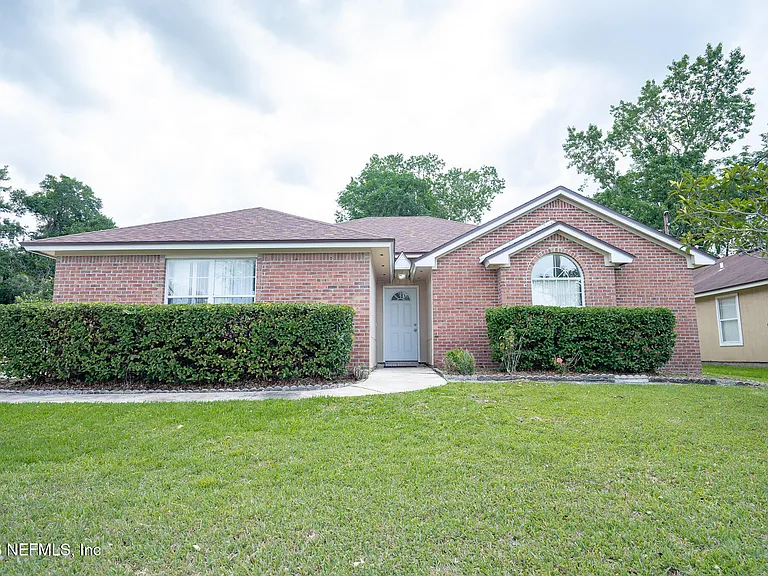 2441 University Blvd S — Photo 1