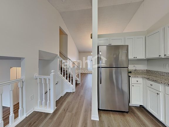 4th image of 6556 Cloverlawn Cir