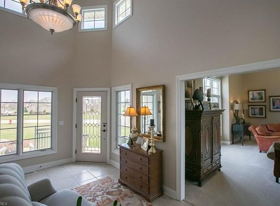 4th image of 4154 Maidstone Ln