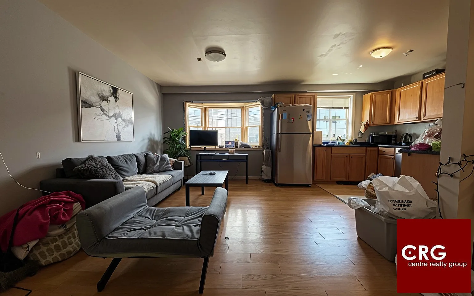 5 bed, 2.5 bath, $5,000 — Photo 2