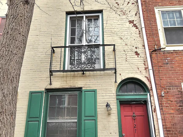 127 N Mole St, Philadelphia, PA 19102