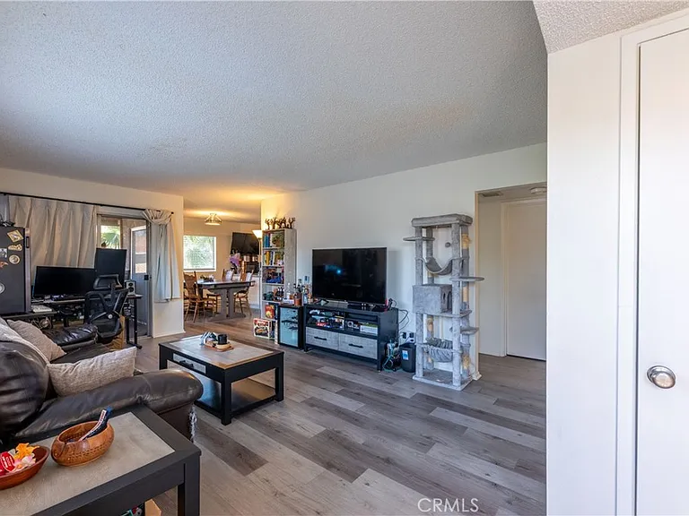 18981 Valley Cir #C — Photo 7