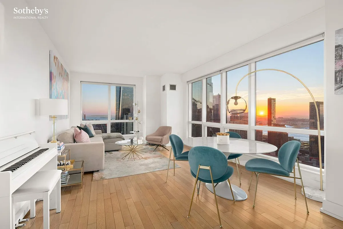350 West 42nd Street #44H in Hell's Kitchen, Manhattan | StreetEasy