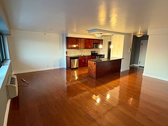 4th image of 60 Parkway Dr E APT 12F
