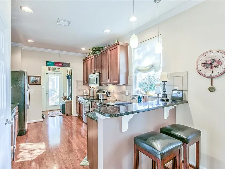 3950 Shumard Oak Blvd — Photo 3
