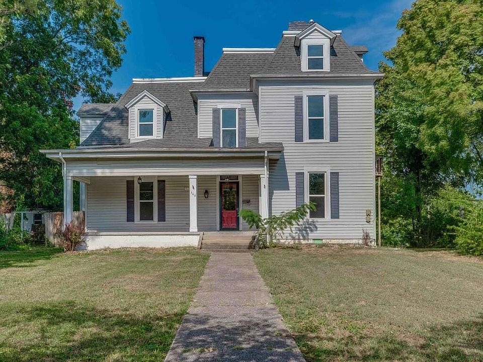 THP_3581-368-n-third-st (Medium)