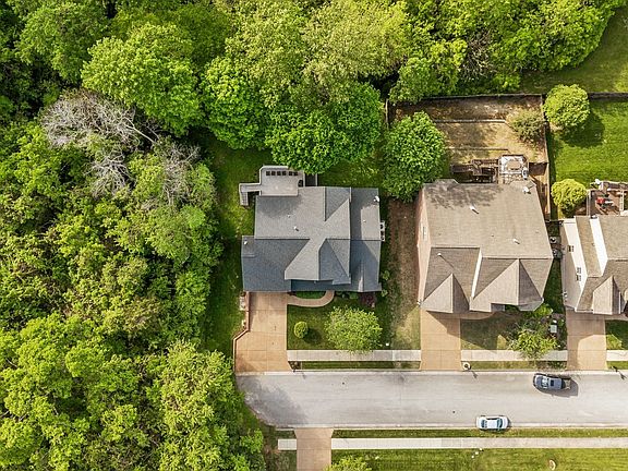 2nd image of 1308 Beech Hollow Dr