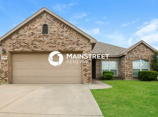 200 Kennedy Ct, Crowley, TX 76036