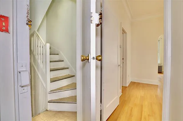 166 Saint Pauls Ave — Photo 23